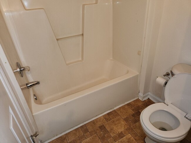 Building Photo - 3 Bedroom 2 Bath for Rent!!!