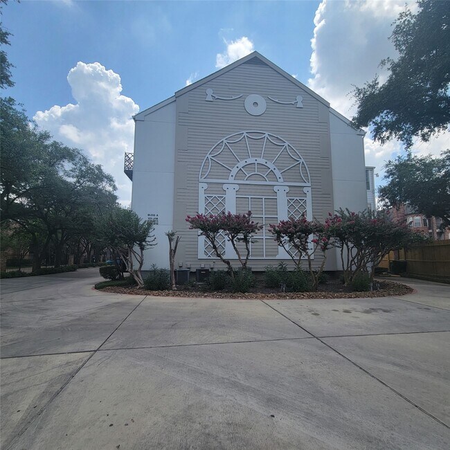 Primary Photo - 2333 Bering Dr