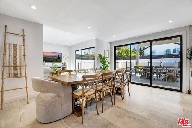 Building Photo - 6324 Geyser Ave