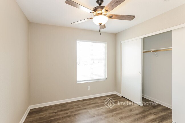 Building Photo - 4558 W Onyx Ave