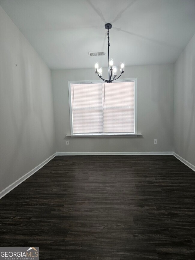 Building Photo - 844 Langley View Ct
