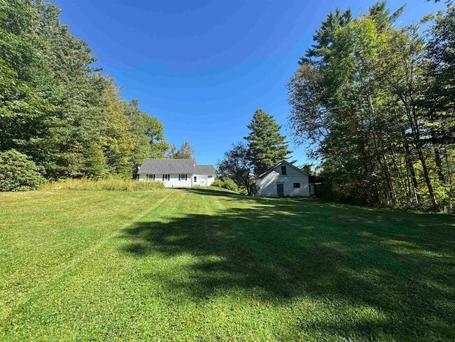 Building Photo - 473 Hapgood Pond Rd