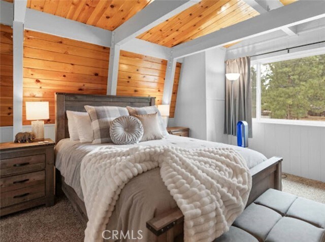 Building Photo - 1056 Sierra Ave