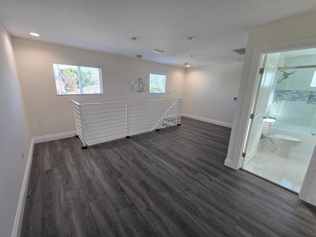 Building Photo - 11015 Califa St