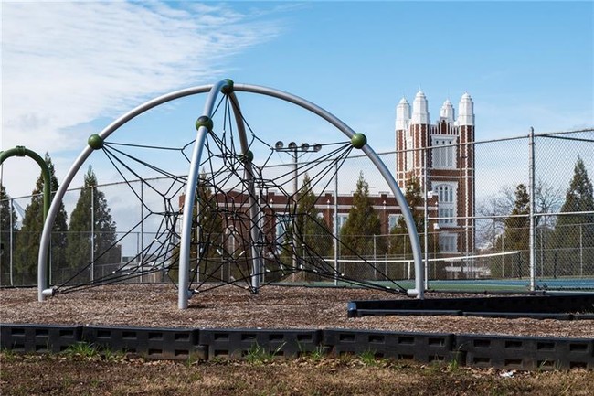 Building Photo - 680 McDonough Blvd SE