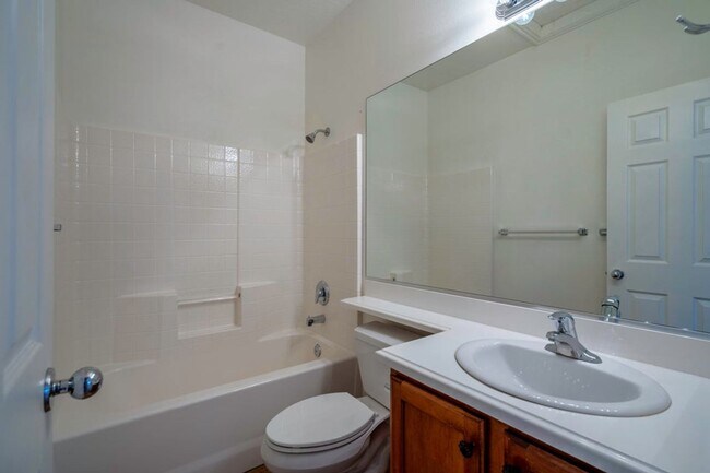Building Photo - 2744 E Slick Rock Rd
