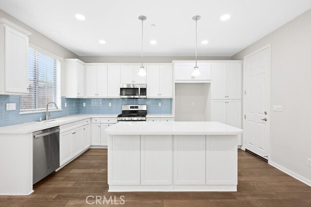 Building Photo - 204 Desert Bloom