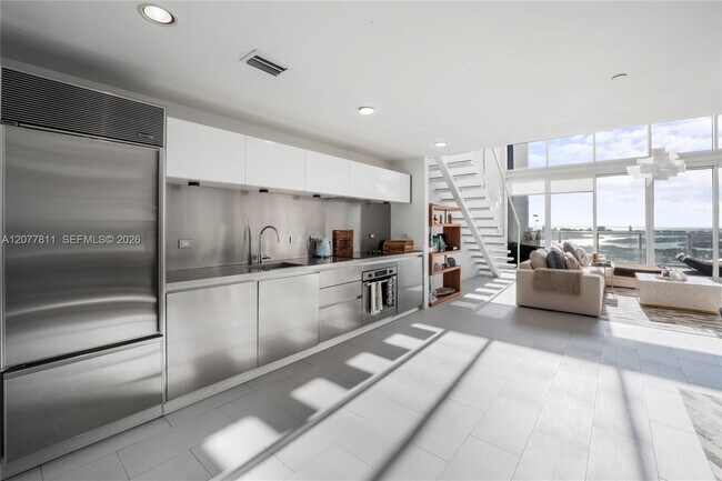 Building Photo - 1040 Biscayne Blvd