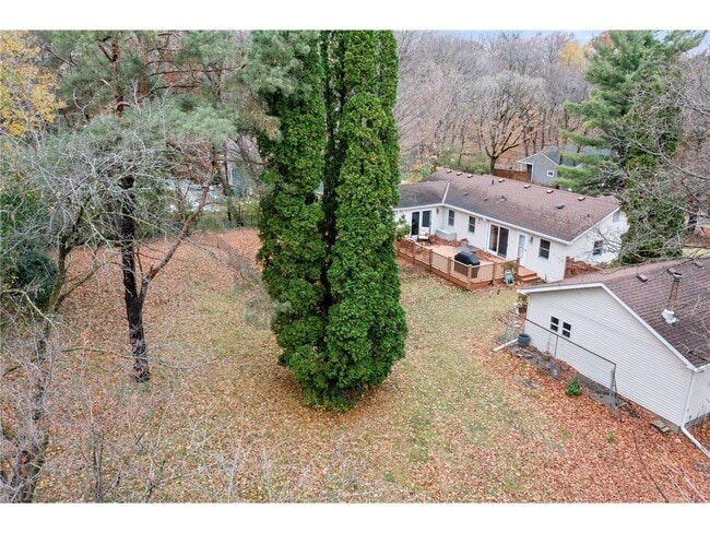 Building Photo - 15803 Sunset Rd