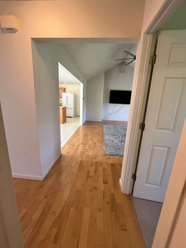 Building Photo - Beautiful 3 Bedroom House to rent @ Neck R...