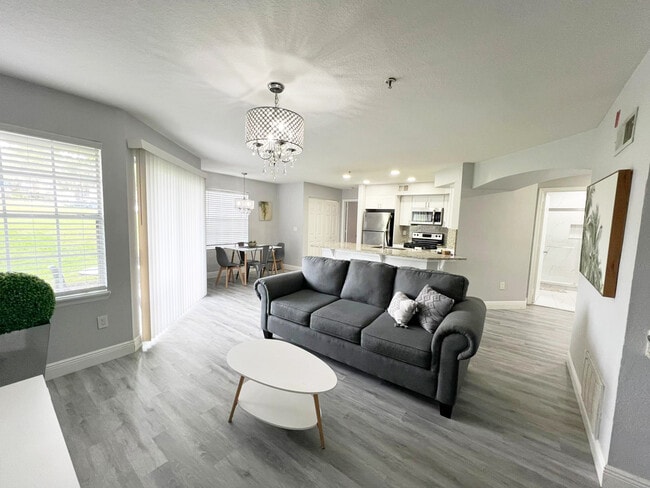 Building Photo - 7250 Westpointe Blvd