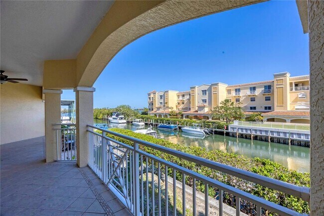 Building Photo - 14041 Bellagio Way