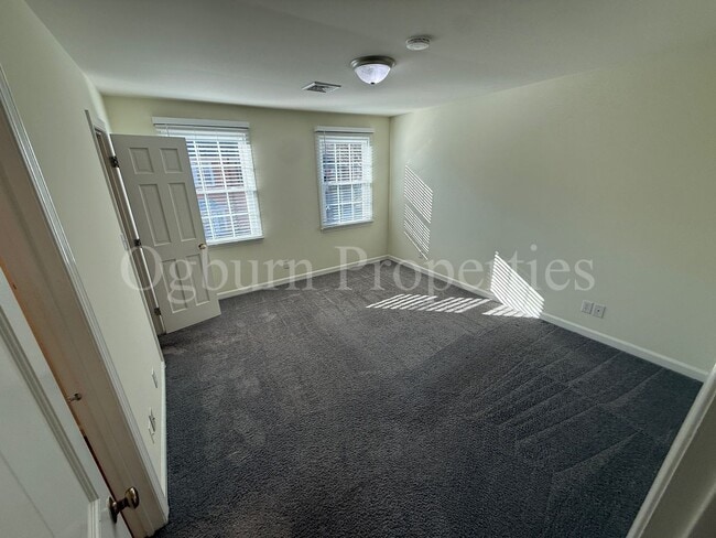 Building Photo - 321 Hanover Arms Ct