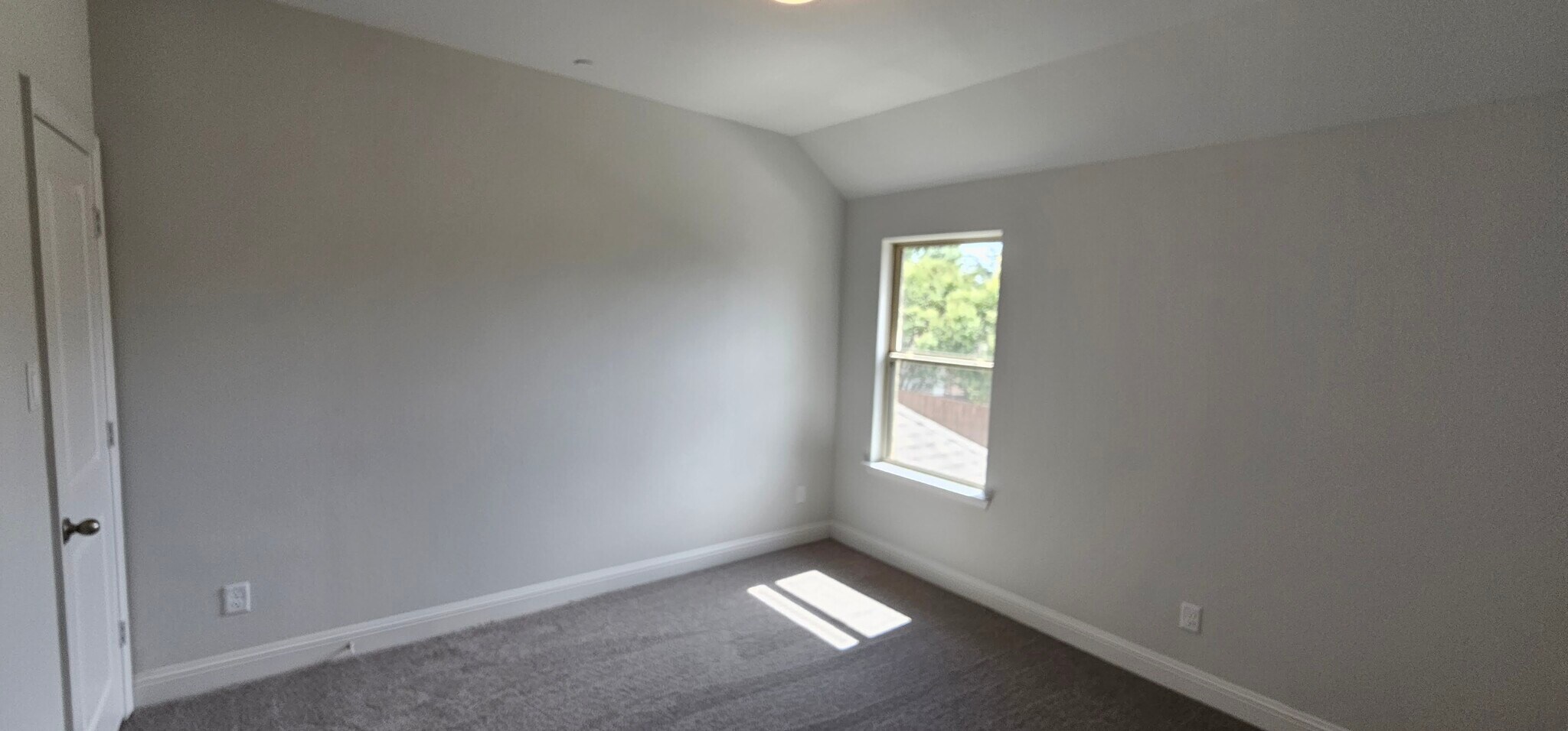 Building Photo - 5960 Bursey Rd