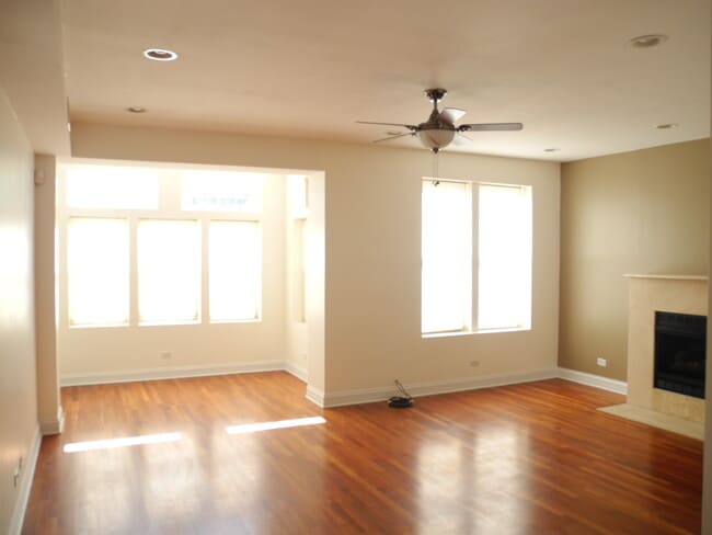 Building Photo - 1520 E Marquette Rd