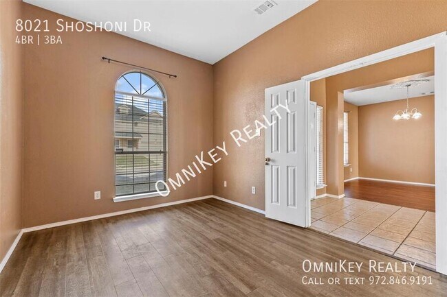 Building Photo - 8021 Shoshoni Dr