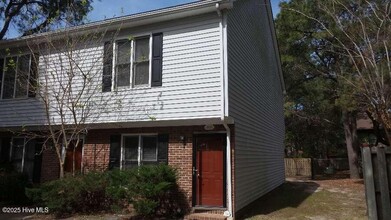 Building Photo - 3200 Crystal Oaks Ln