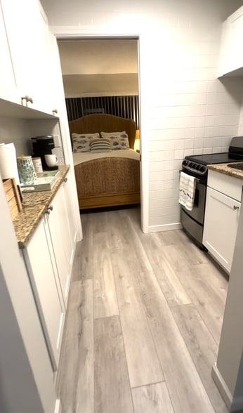Building Photo - 3505 Longmeadow