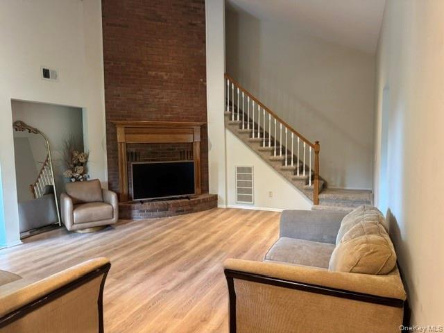 Building Photo - 34 Candlestick Ct
