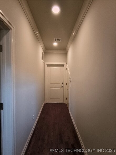 Building Photo - 1331 E 41st Pl