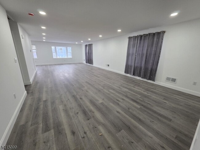 Building Photo - 260 Trenton Ave