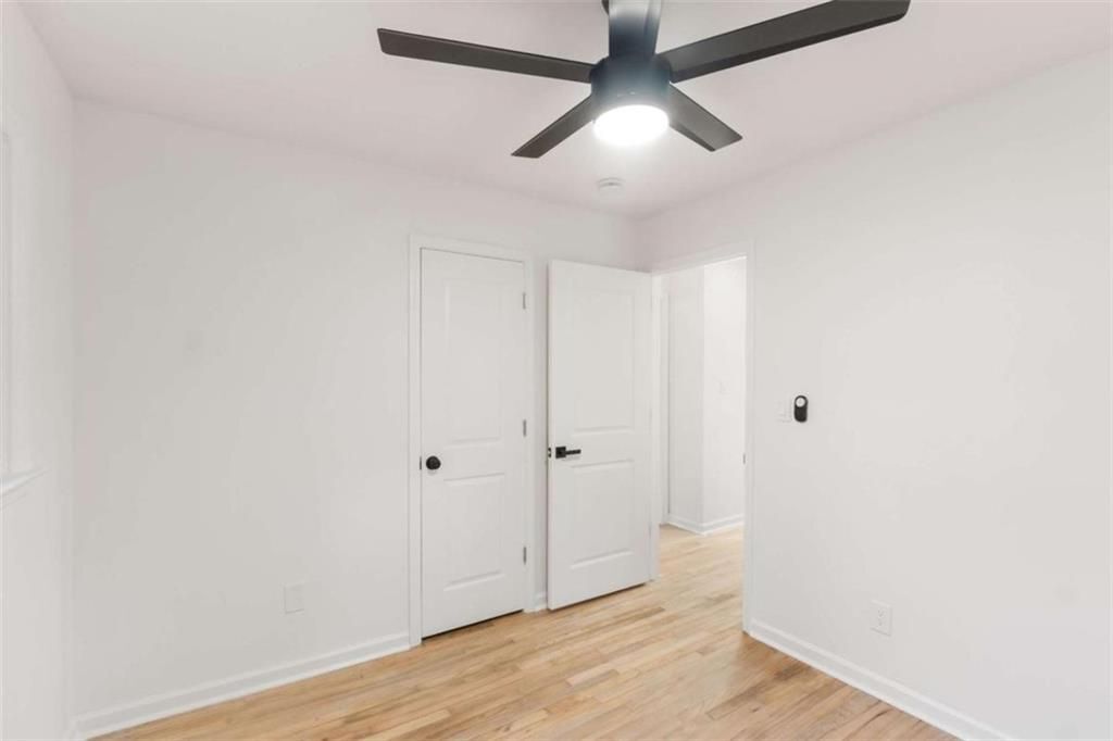 Building Photo - 6048 Blackhawk Trail SE