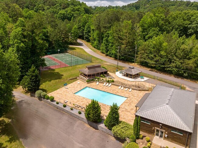 Building Photo - 124 Adair Dr