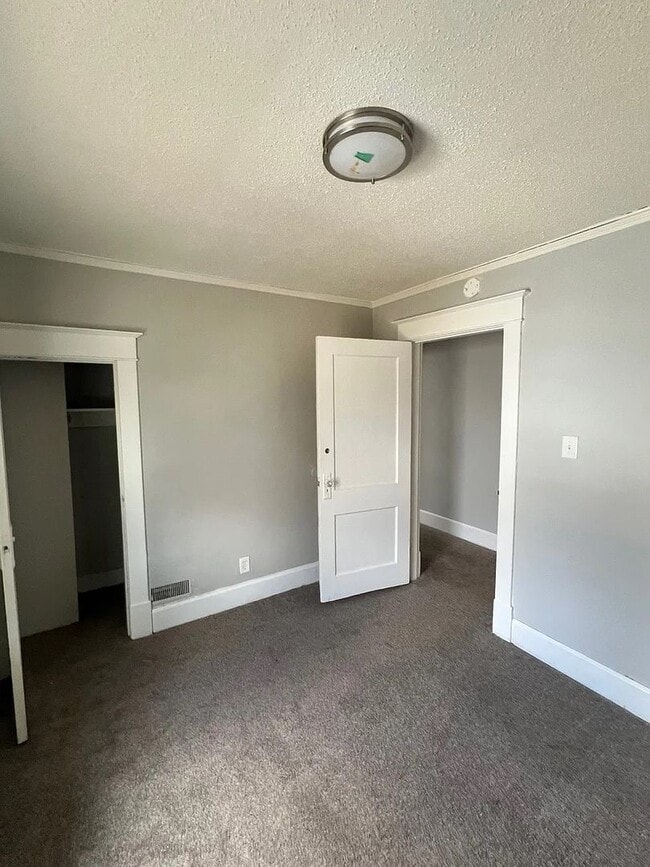 Building Photo - 3420 Clifton St