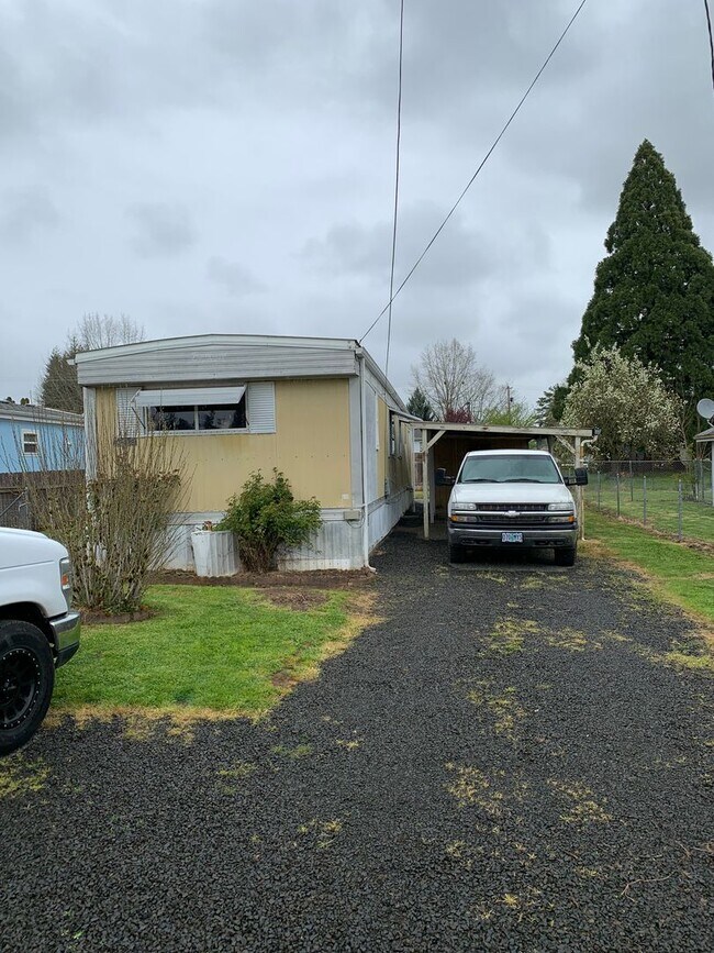 Building Photo - 2 Bedroom 2 Bathroom Mobile Home