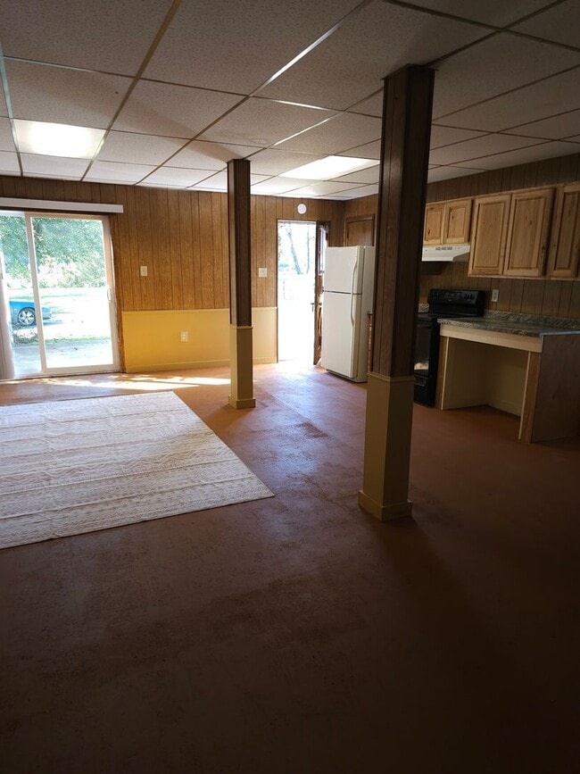 Building Photo - Ruckersville, -1 bedroom/1 bath, Terrace a...