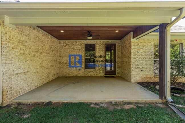 Building Photo - 3 Bed/2 Bath Home in Greenfield Station!!