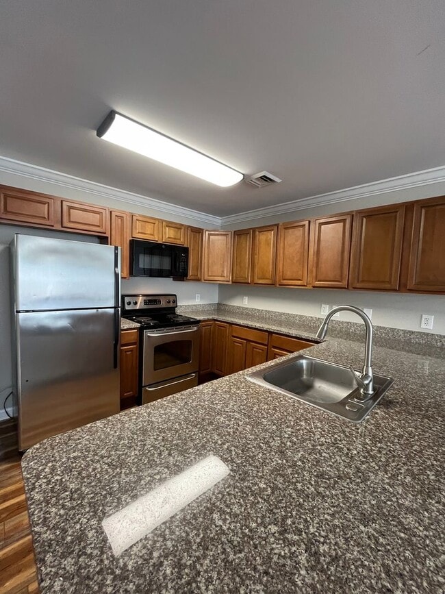Primary Photo - 3-bedroom, 2-bath Condo near ETSU, $1900 p...