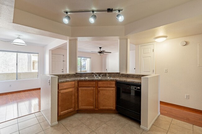 Building Photo - Ready to Move In - Two Bedrooms!