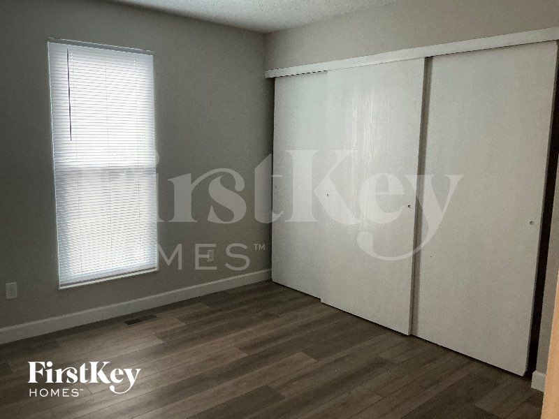 Building Photo - 5216 Frisco Dr