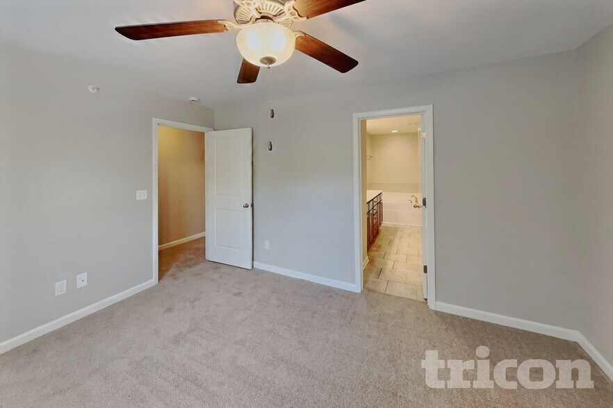 Building Photo - 512 Hickory Leaf Ct