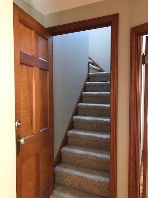 Building Photo - New to Euclid Ohio!