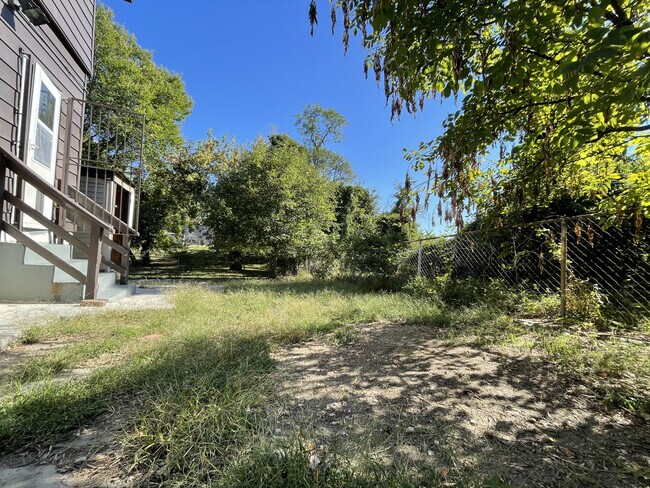 Building Photo - 5920 Chillum Plz NE