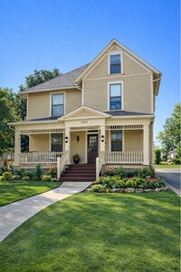 Building Photo - 1112 E Walnut St