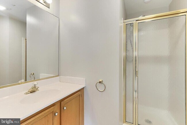 Building Photo - 7005 Birkenhead Pl
