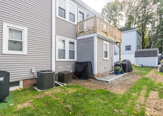 Building Photo - 39 Gardner St