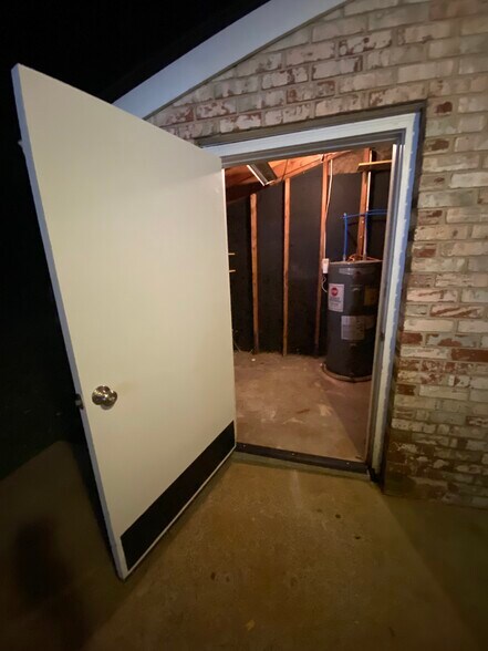 Building Photo - 3413 Lisa Dr