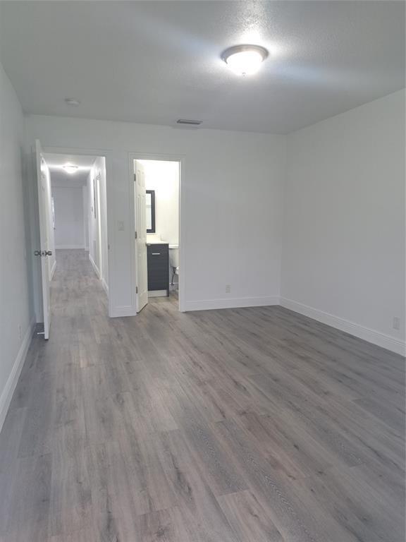 Building Photo - 980 SW 76th Ave