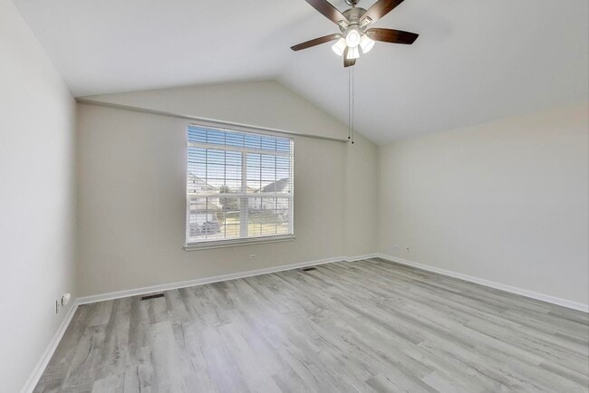 Building Photo - 23927 McMullin Cir