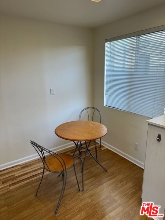 Building Photo - 2320 S Bentley Ave