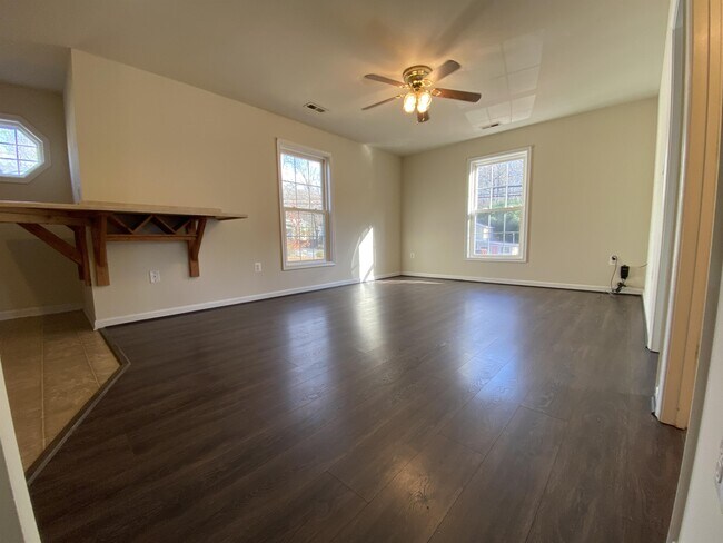 Building Photo - 241 Cambridge St