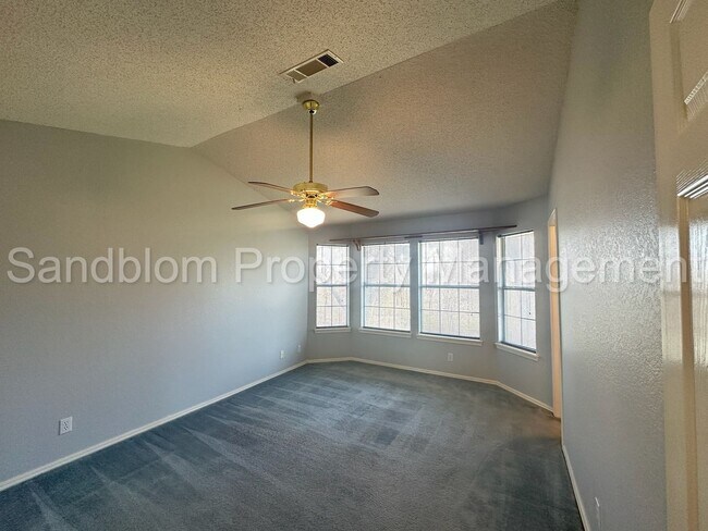 Building Photo - For Lease | Broken Arrow | Available Now!