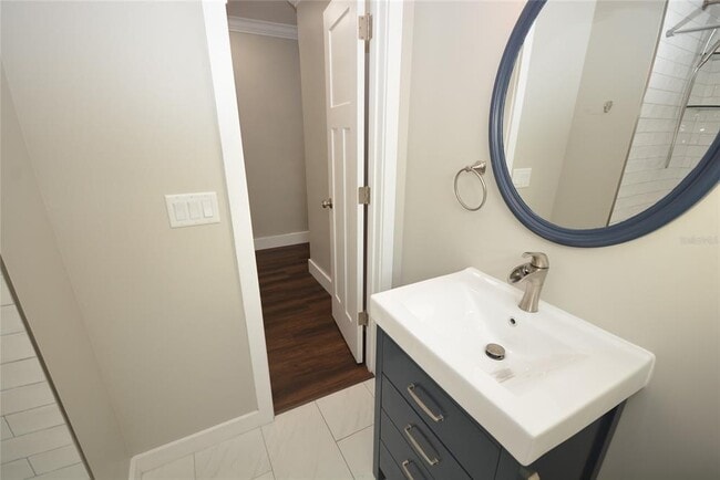 Building Photo - 3006 Vine St