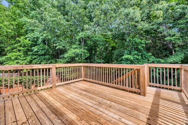 Building Photo - 2701 Hidden Ridge Ct