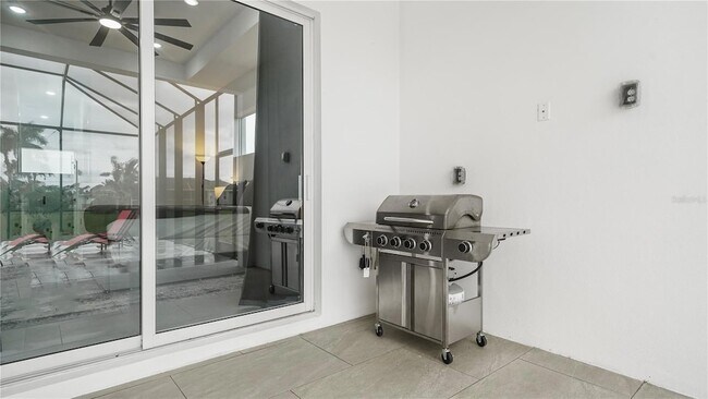 Building Photo - 230 W Pine Valley Ln