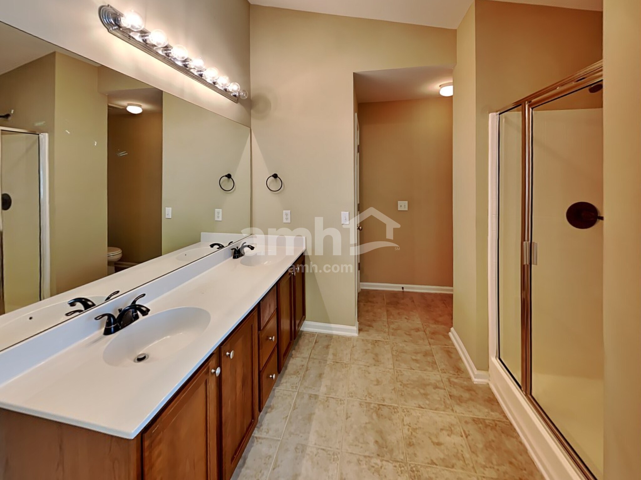 Building Photo - 51 Horseshoe Ct
